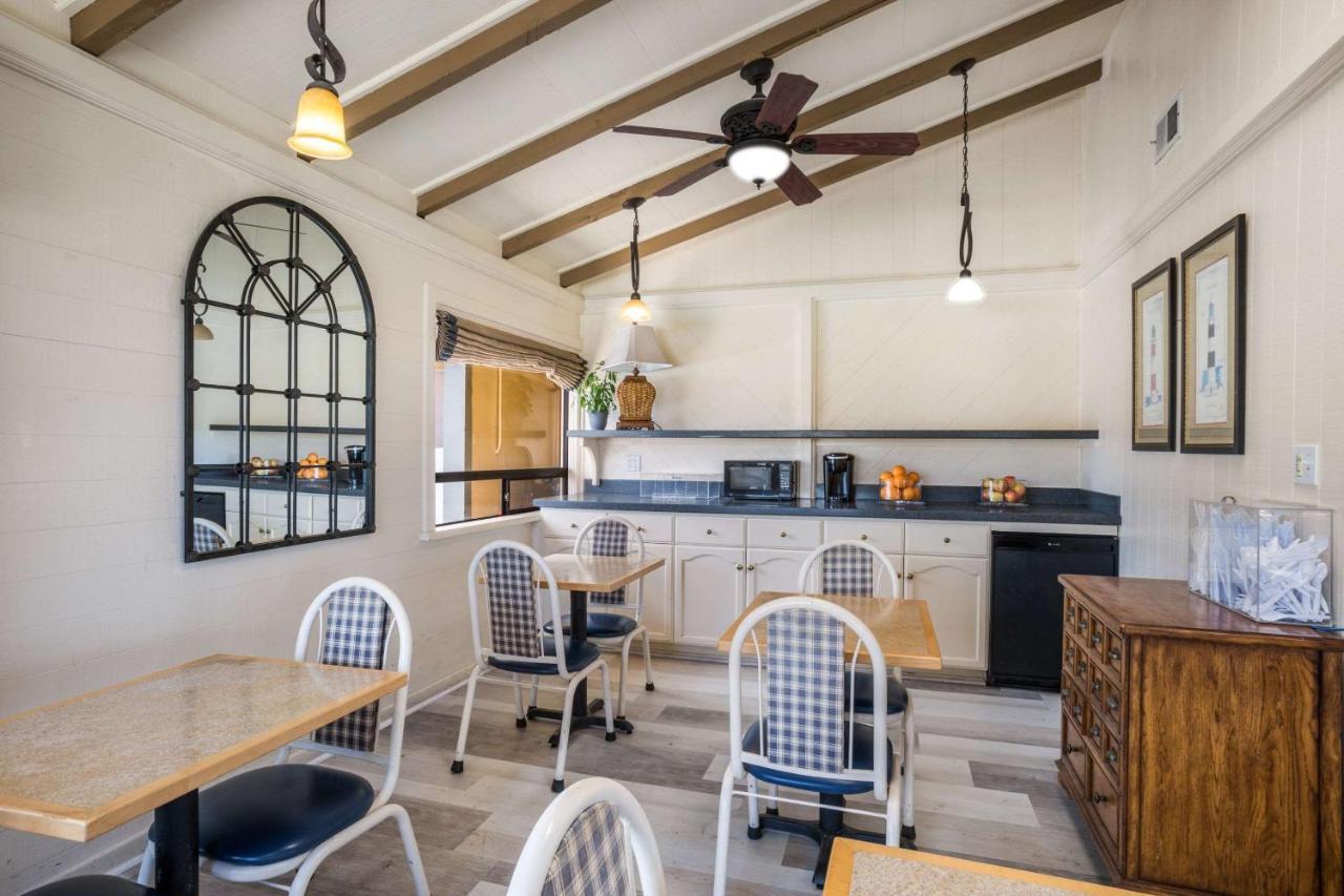 Rodeway Inn At מורו ביי מראה חיצוני תמונה