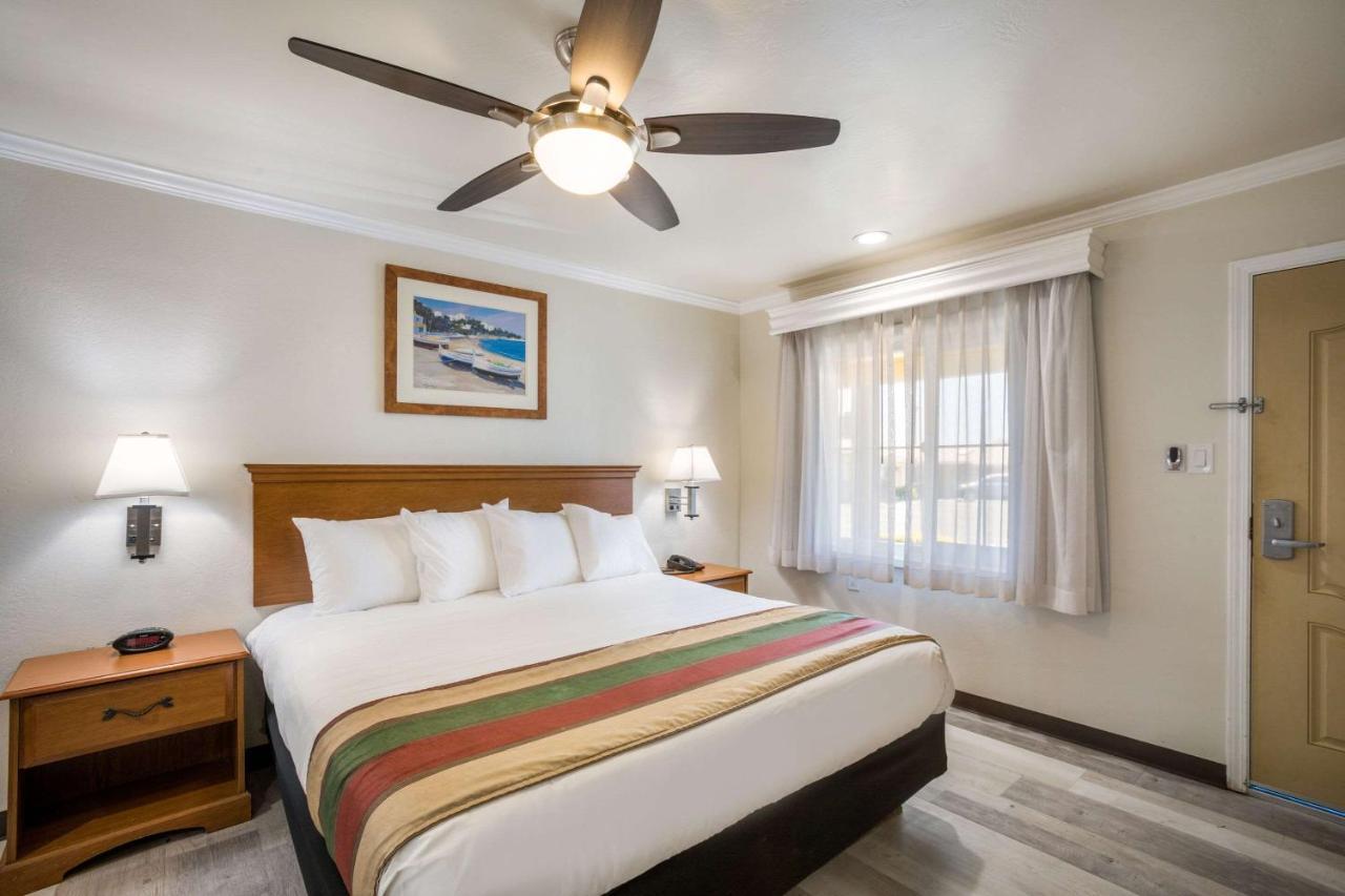 Rodeway Inn At מורו ביי מראה חיצוני תמונה