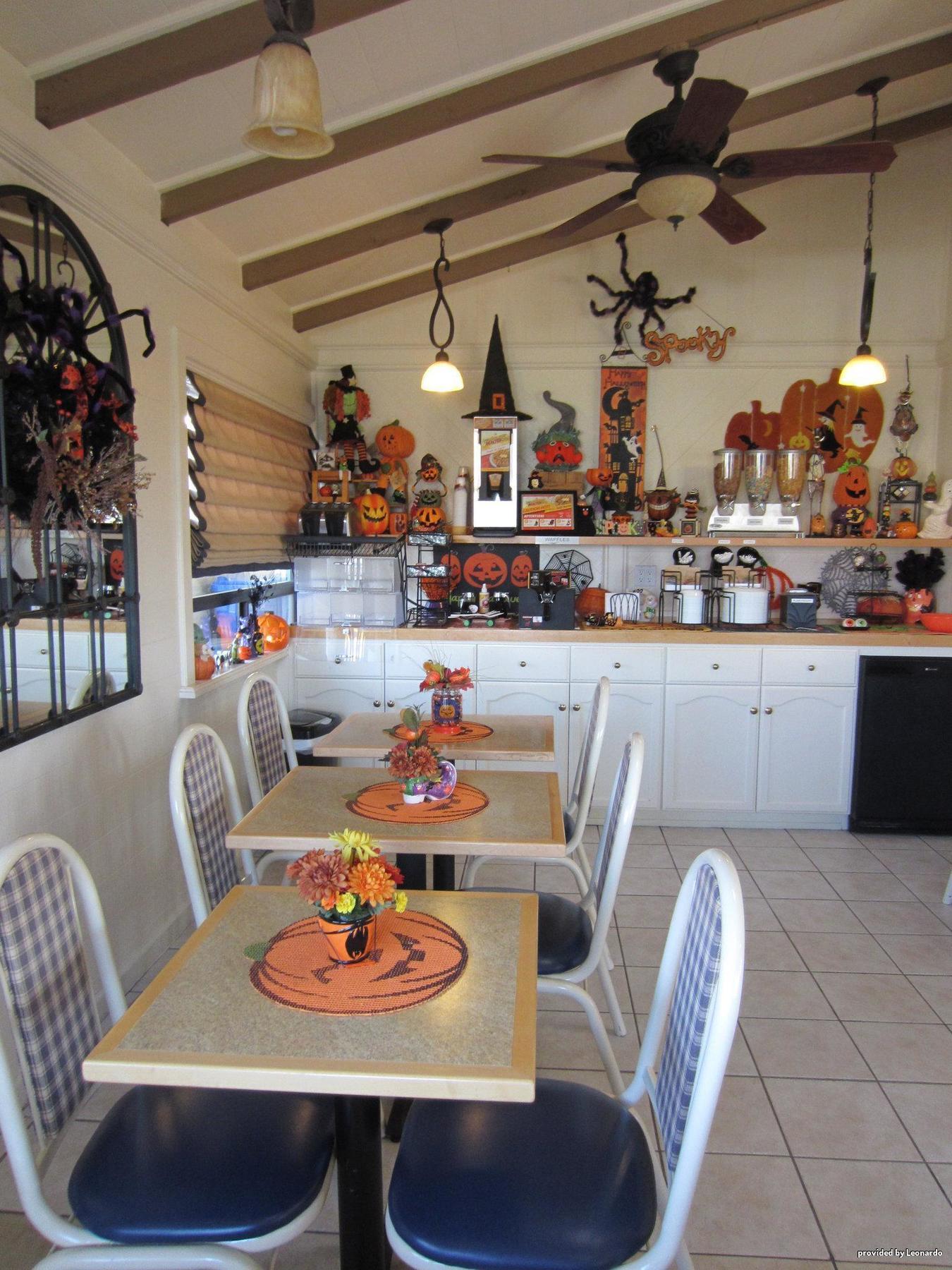 Rodeway Inn At מורו ביי מראה חיצוני תמונה